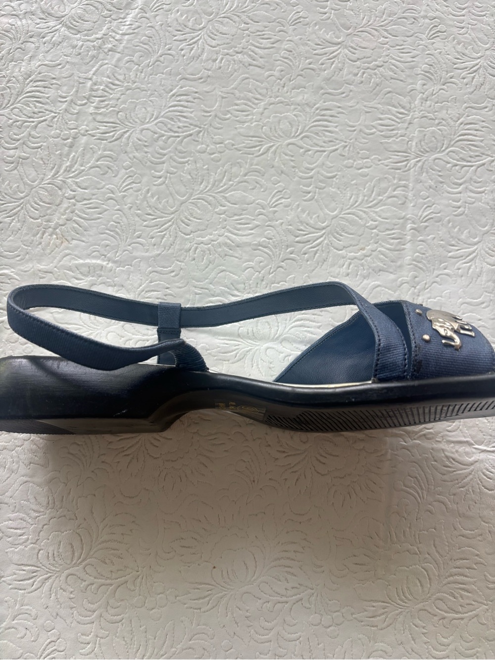 Vintage Allyson Whitmore Silver Elephant-Embellished Slingback Sandals, Size 9 - Picture 9 of 15